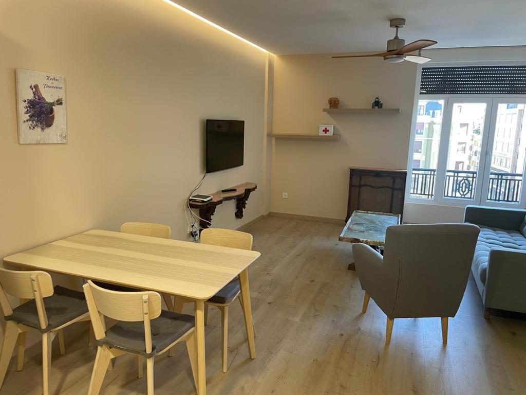 Apartamentos Gyc Vistas A Santo Domingo León Esterno foto